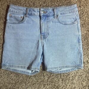 ASOS design Jean shorts size 30